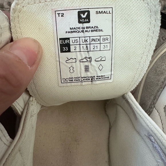 Veja V-12 child size 2  Multico Chrome-Free Leather sneakers Shoes - Picture 6 of 8